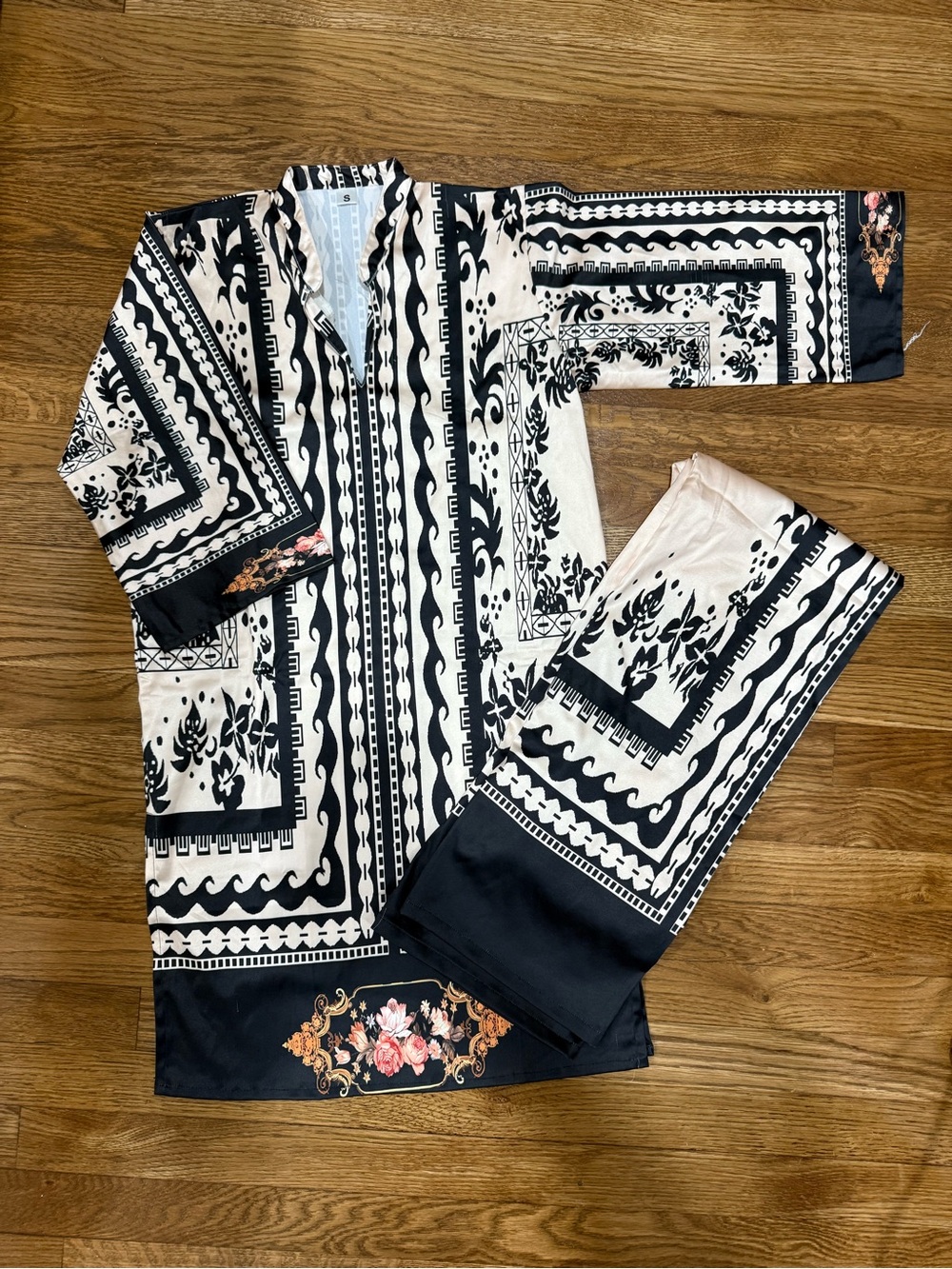 Black & Cream Floral-Accent Co-Ord Set